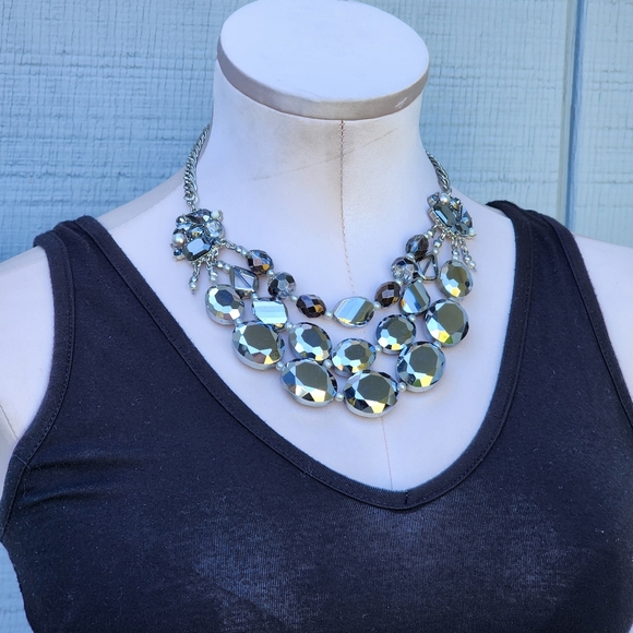 White House Black Market Chunky Glittery Beaded Jeweled Necklace 16"-18.5" EUC - Picture 7 of 11